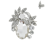 OVAL LAUREL LEAF CRYSTAL CLUSTER COCKTAIL STRETCH RING